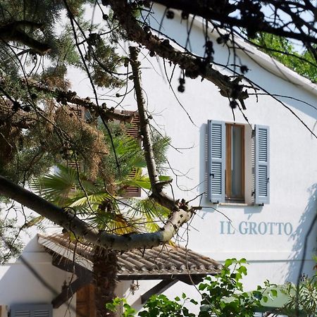 بيفانيا B&B Il Grotto المظهر الخارجي الصورة